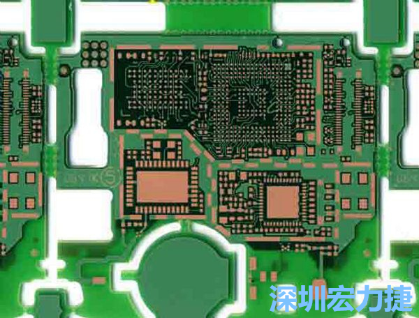 在產(chǎn)品極度要求小型化設(shè)計(jì)時(shí)，可利用HDI板材壓縮主板面積，同時(shí)具減輕重量?jī)?yōu)點(diǎn)。